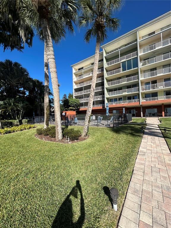 690 Osceola Ave #690-203 - Photo 5 of 37