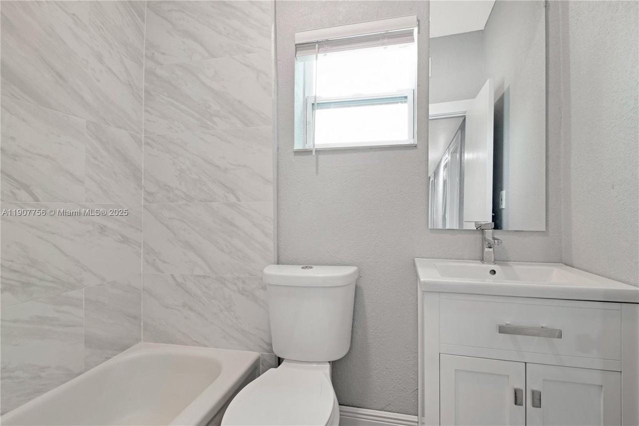 327 Southwest 20th Street #327-2