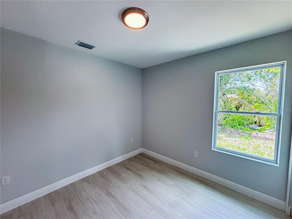 590 Imperial Pl #590-590 - Photo 5 of 8