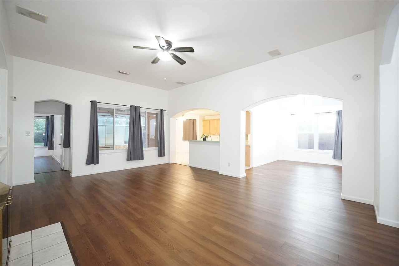 8506 Willancy Ln #8506 - Photo 3 of 45