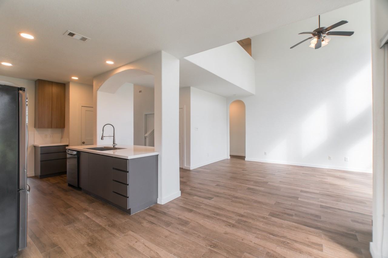 102 E Lasting Spring Cir #102 - Photo 5 of 45