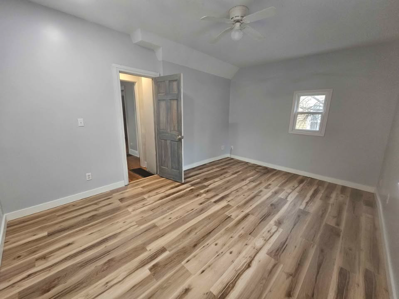 64 Wood St - Photo 5 of 9