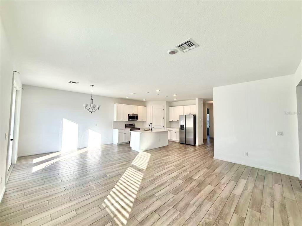 2078 Derwent Drive #2078 - Photo 2 of 19