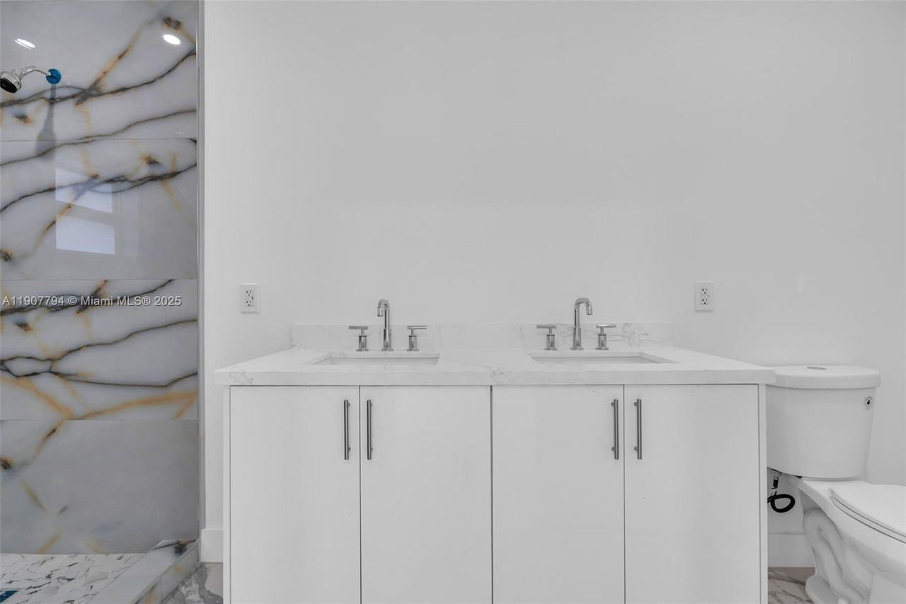 11870 Southwest 220th Street