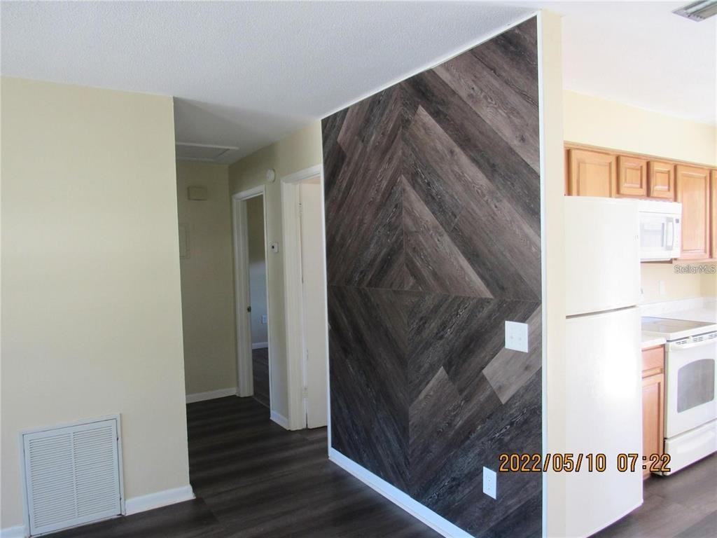 722 North Warfield Avenue #722-722 - Photo 5 of 11