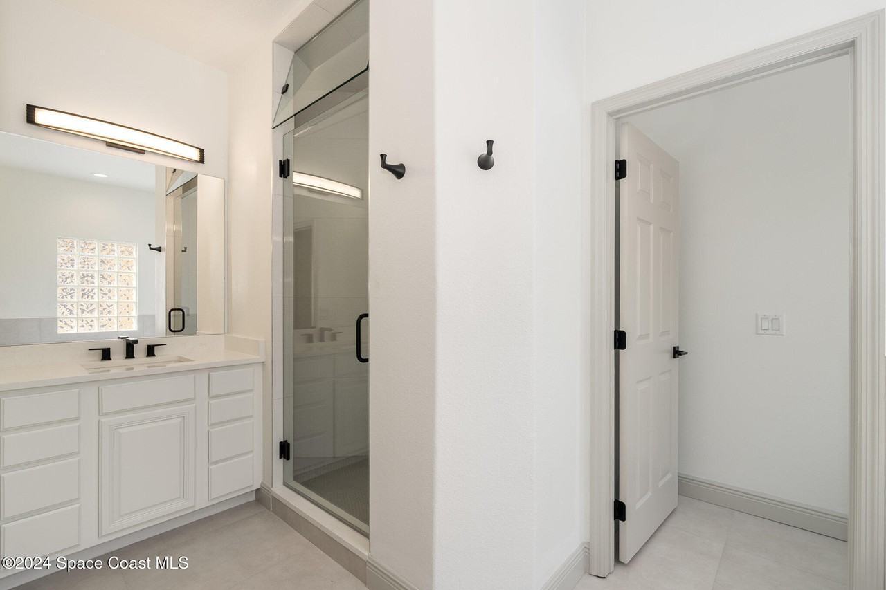 16 South Court #16 - Photo 2 of 20