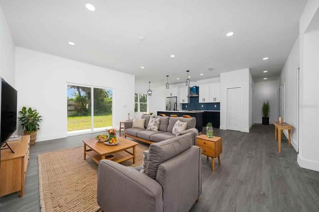 3270 Framingham Avenue #3270 - Photo 6 of 37