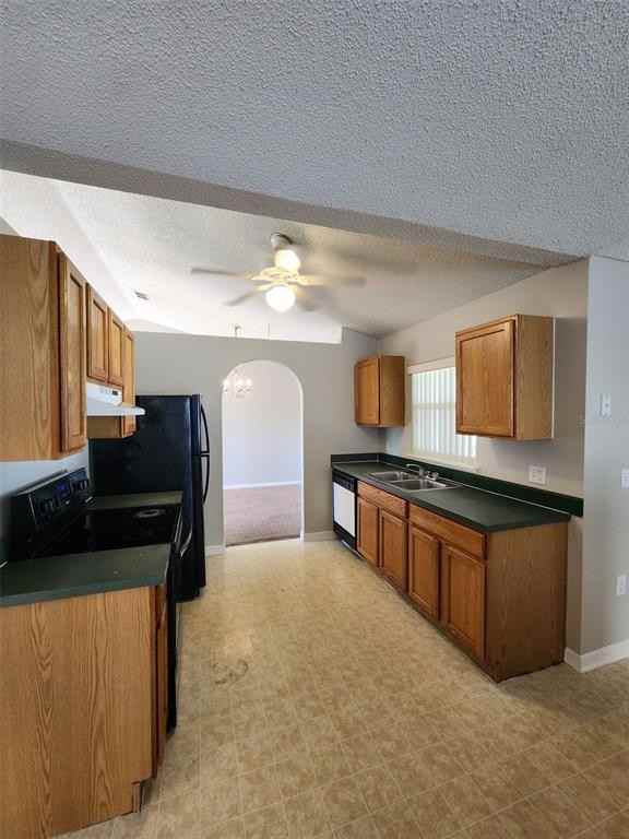 9 Catalina Ct #9 - Photo 3 of 30