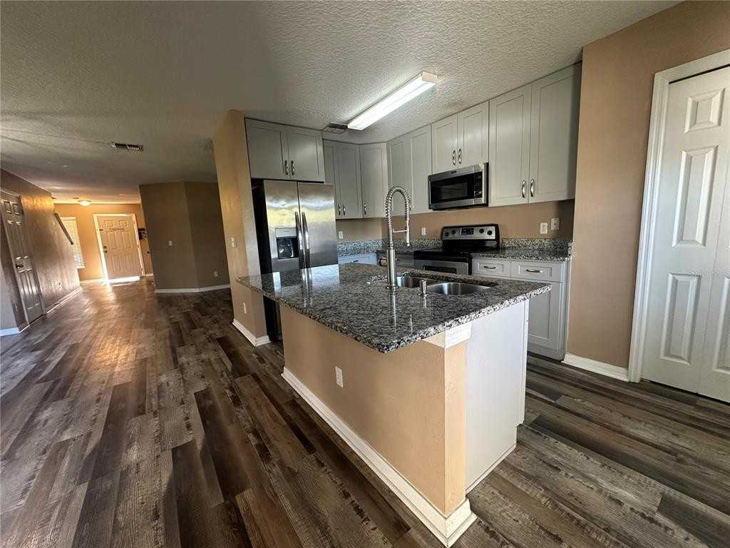 740 Cresting Oak Cir #740-61 - Photo 6 of 22