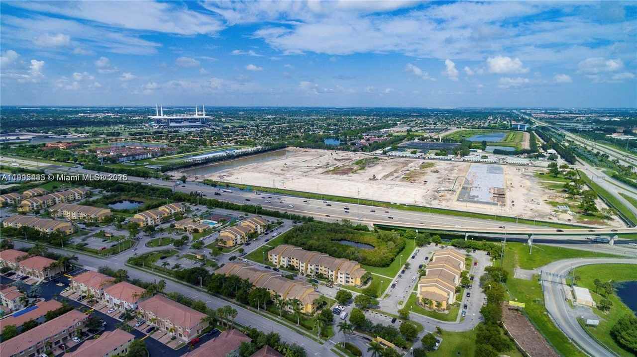 21416 Nw 13th Pl - Photo 4 of 24