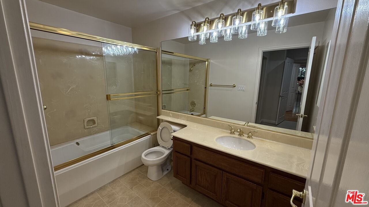 910 South Bedford Street #910-107 - Photo 2 of 14