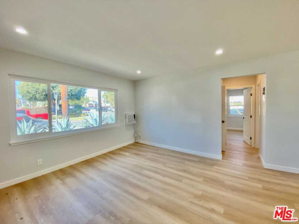 11700 Dorothy Street #11700-2 - Photo 7 of 31