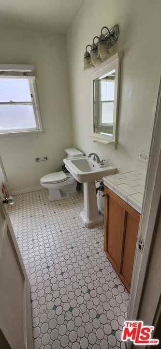 1338 South Dunsmuir Avenue #1338 - Photo 2 of 16