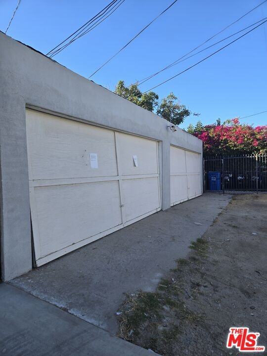 1338 South Dunsmuir Avenue #1338 - Photo 7 of 16