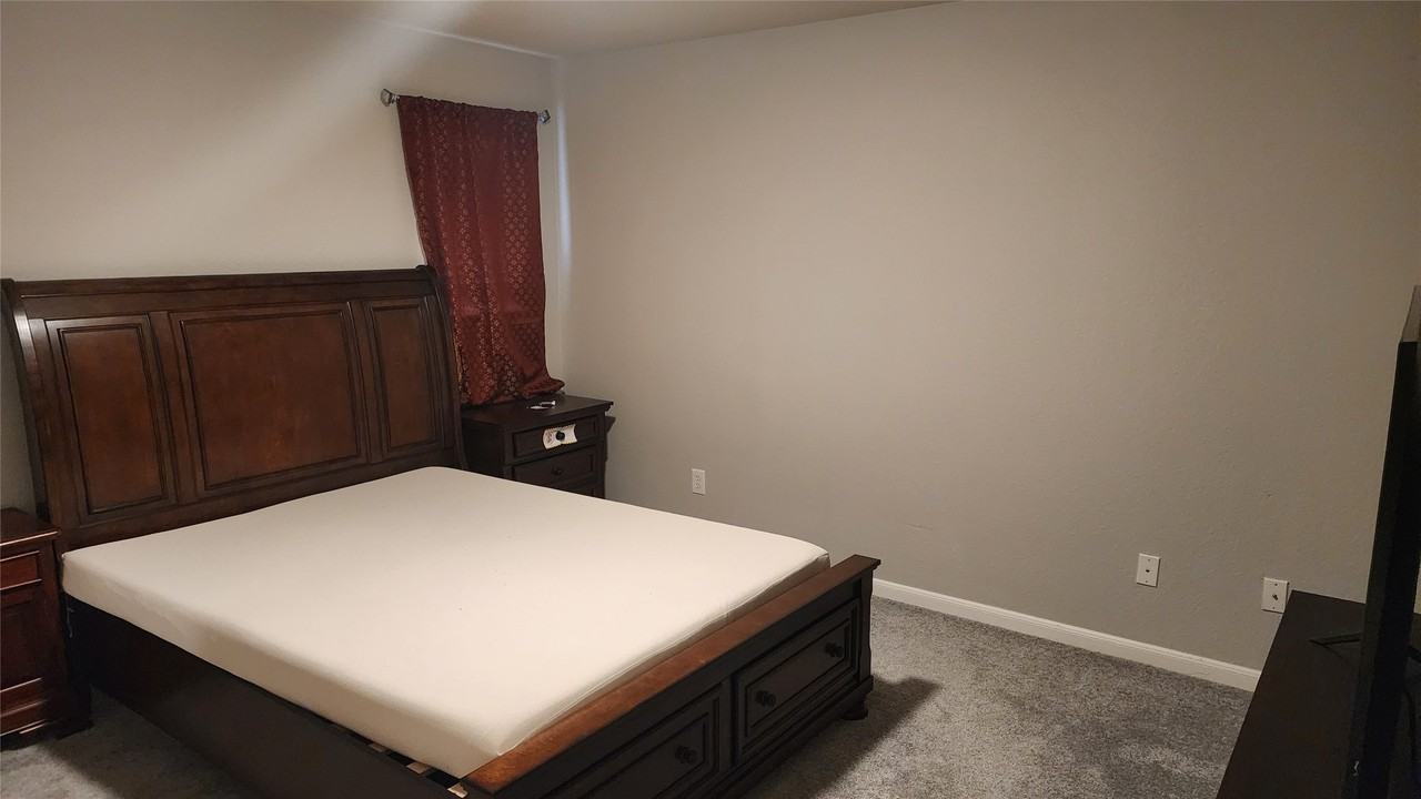 22207 Greengate Drive #22207