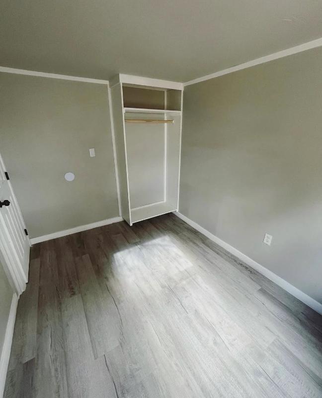 2045 West 12th Street - Photo 2 of 7