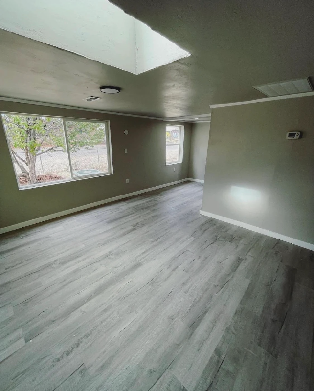 2045 West 12th Street - Photo 3 of 7