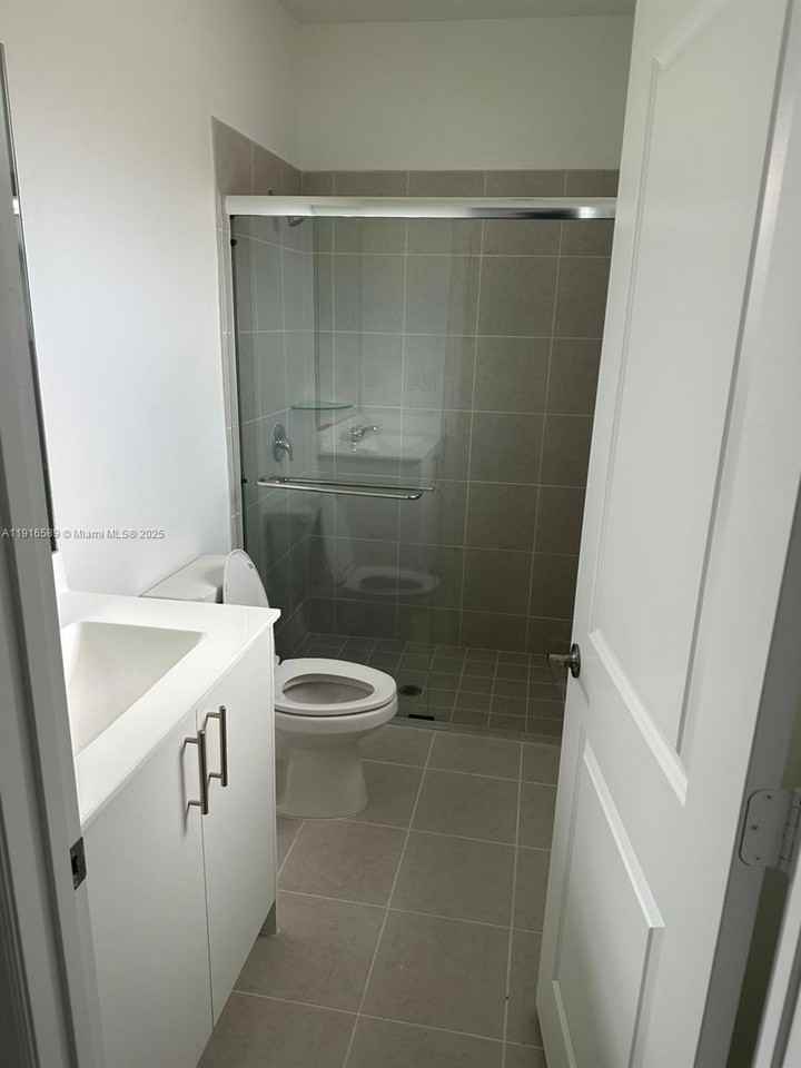 N Homestead Blvd #2371-1 - Photo 4 of 4