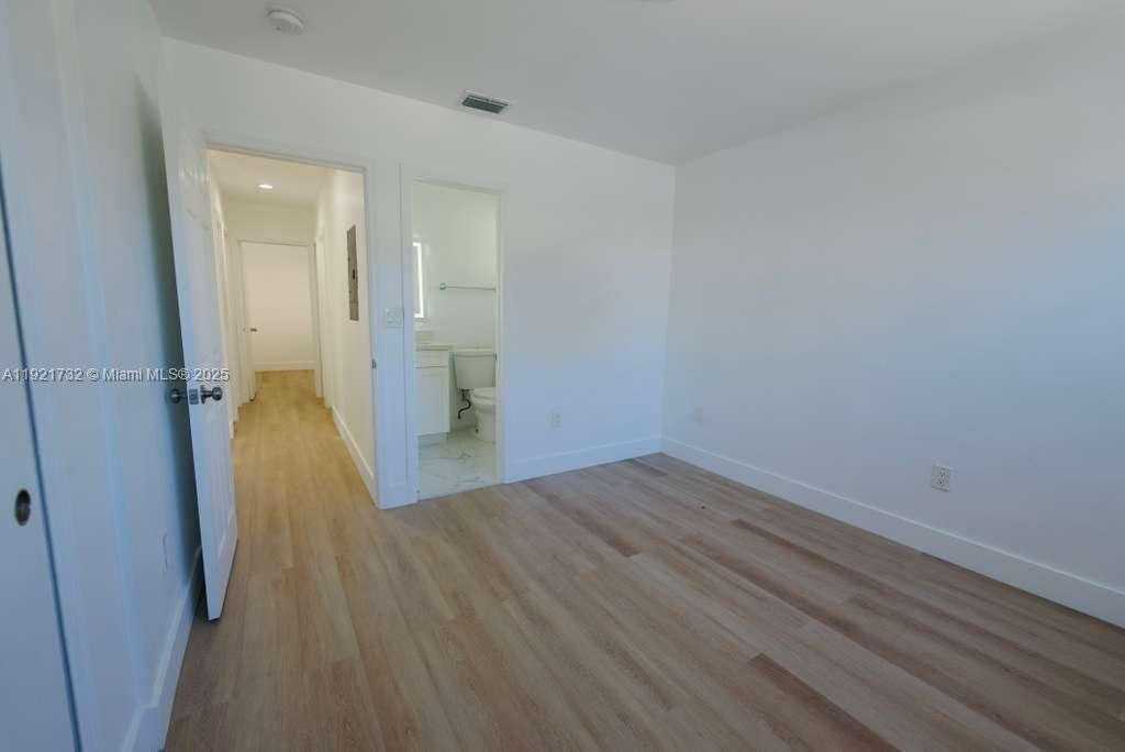 11316 Peachtree Dr #11316-1 - Photo 2 of 12