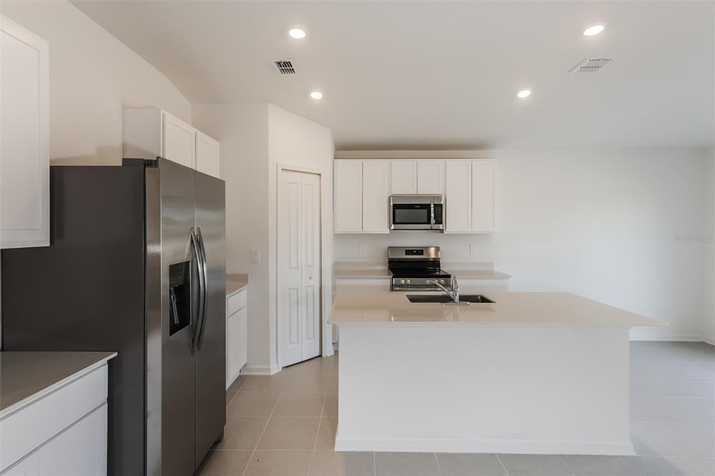 2718 2718 Pennachio Dr Lake #2718 - Photo 5 of 21