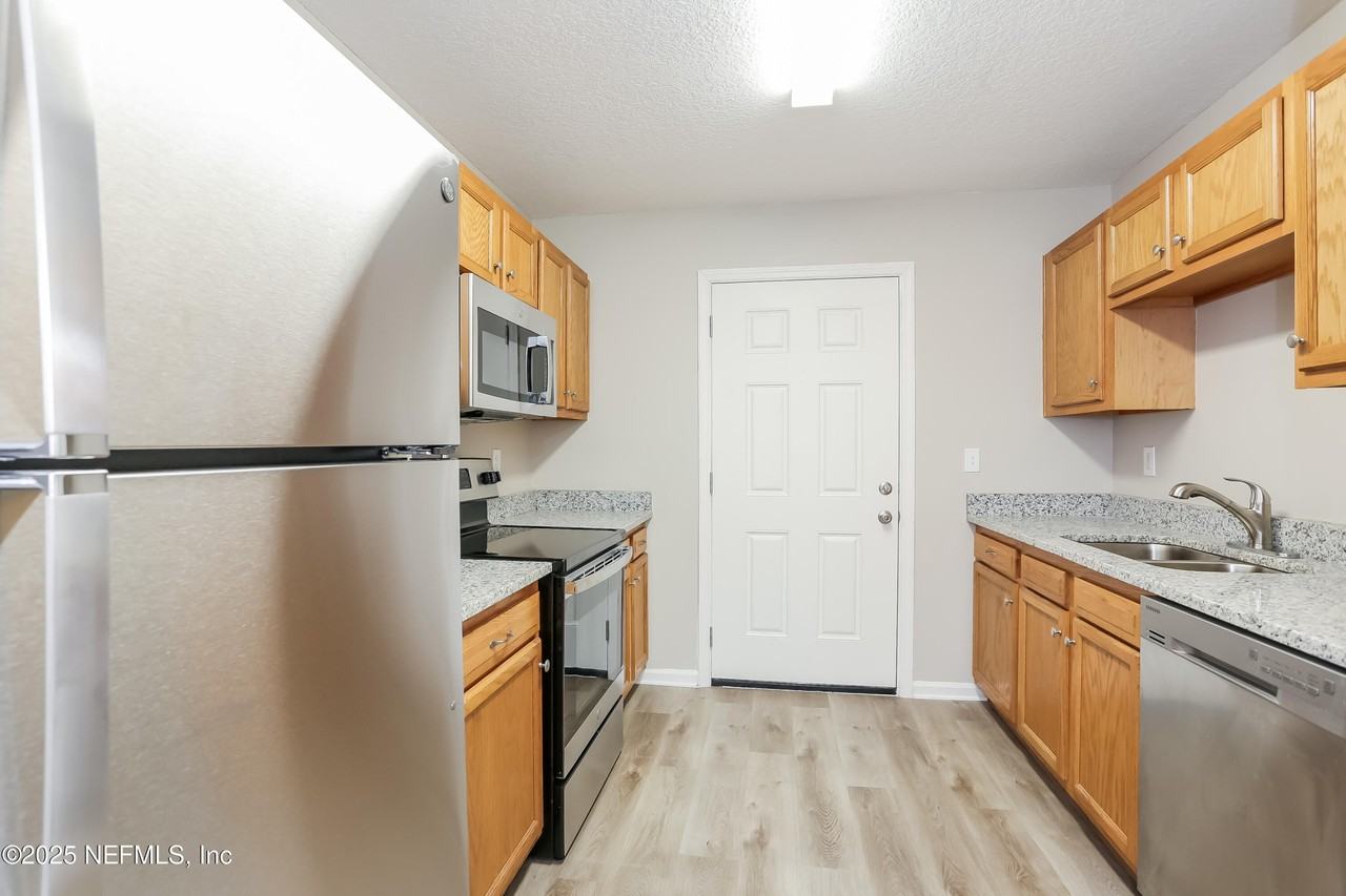 3750 Warwick St #3750 - Photo 2 of 15