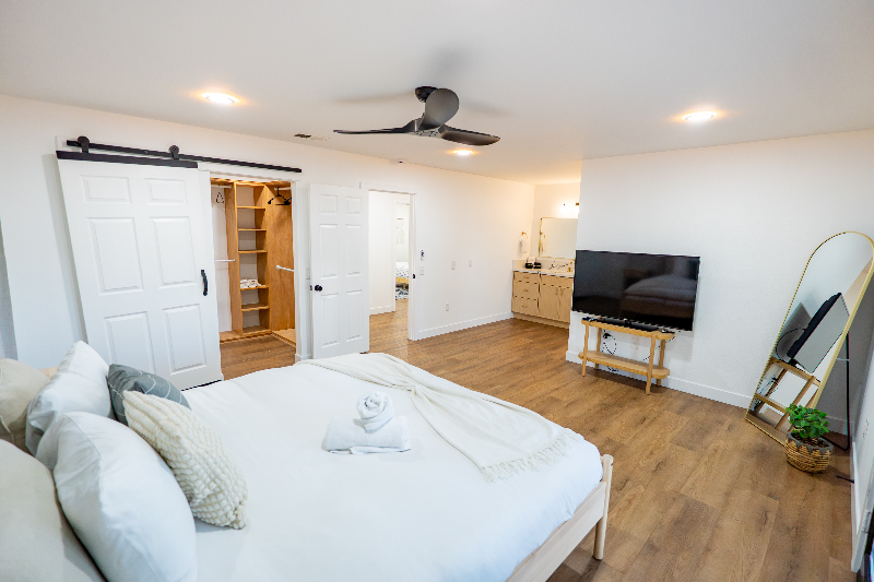 2012 Troy Pl - Photo 4 of 37