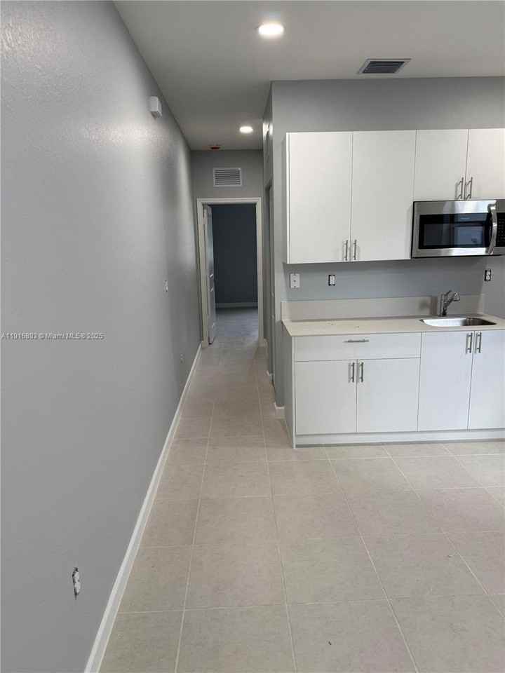 16225 Sw 147th Ave #16225-2 - Photo 4 of 24