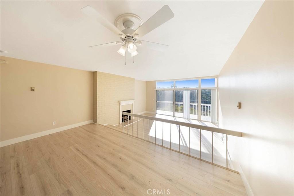 757 Domingo Drive #757D - Photo 3 of 24