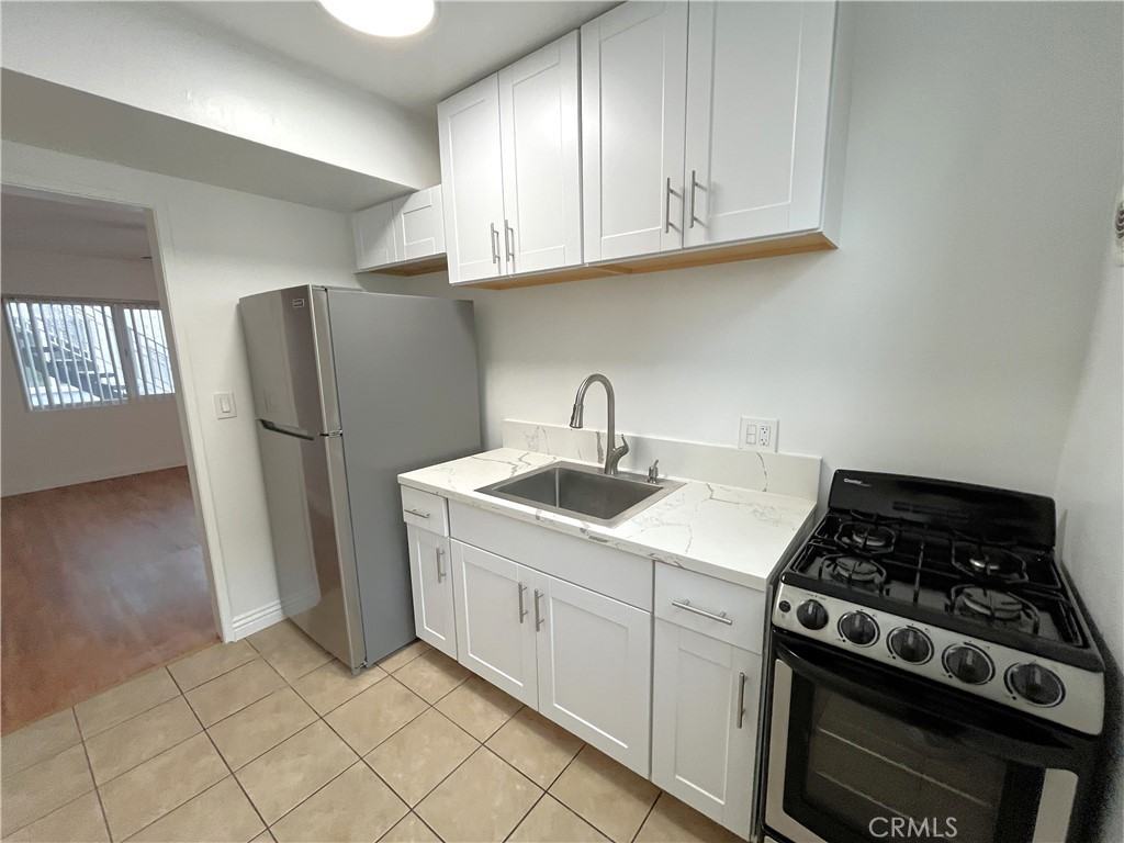 12926 Doty Ave #12926-9 - Photo 5 of 12