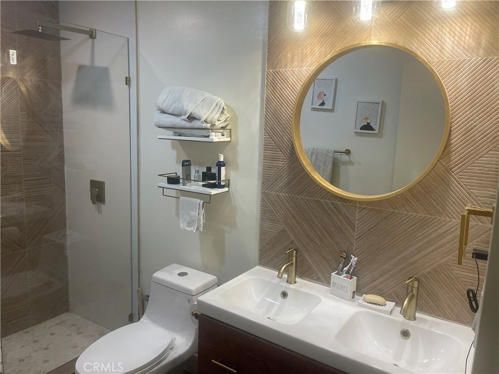 1192 Mitchell Ave #1192-7 - Photo 6 of 9