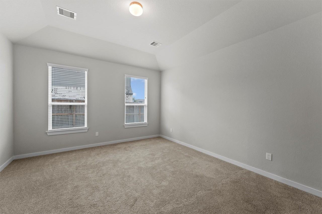 29357 Sycamore Cave Ln #29357 - Photo 5 of 21