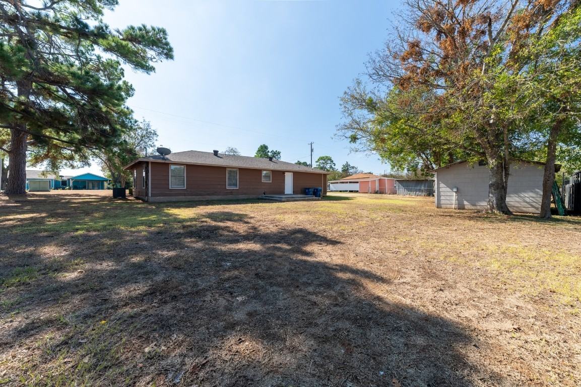 606 E 2nd St #606 - Photo 3 of 19