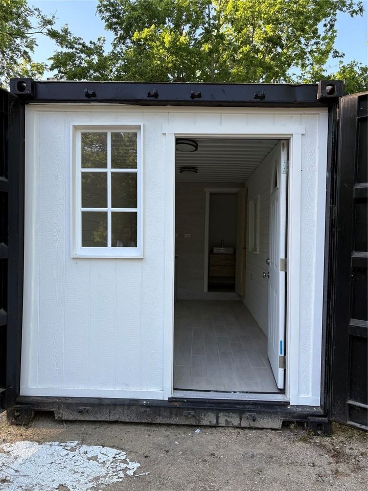 919 Brooks Ave #919 - Photo 6 of 10