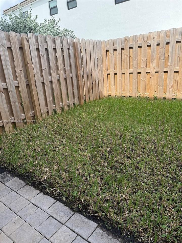 33170 Miami-Dade County - Photo 4 of 26