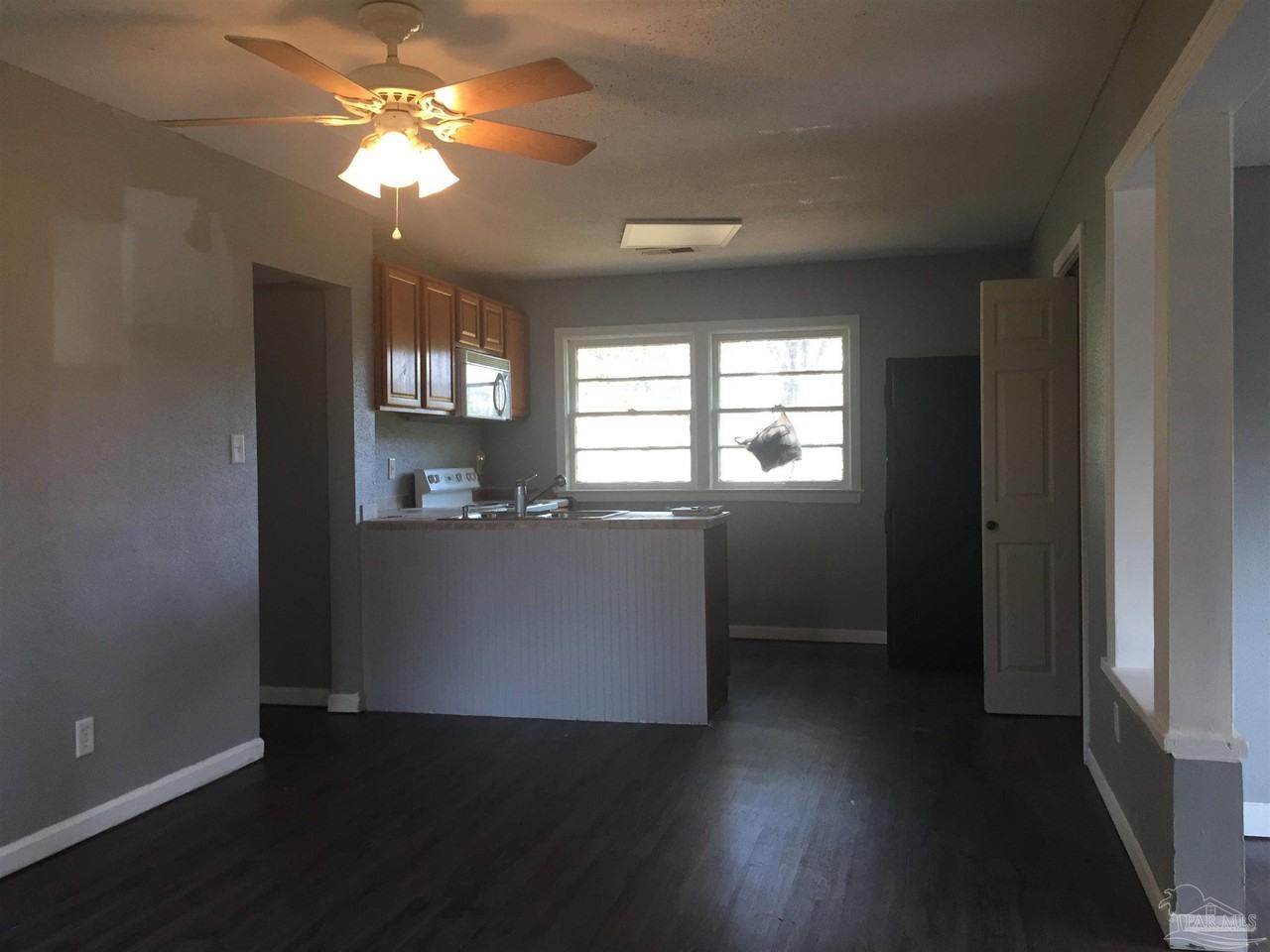 8 Baggett Ct #8 - Photo 2 of 11