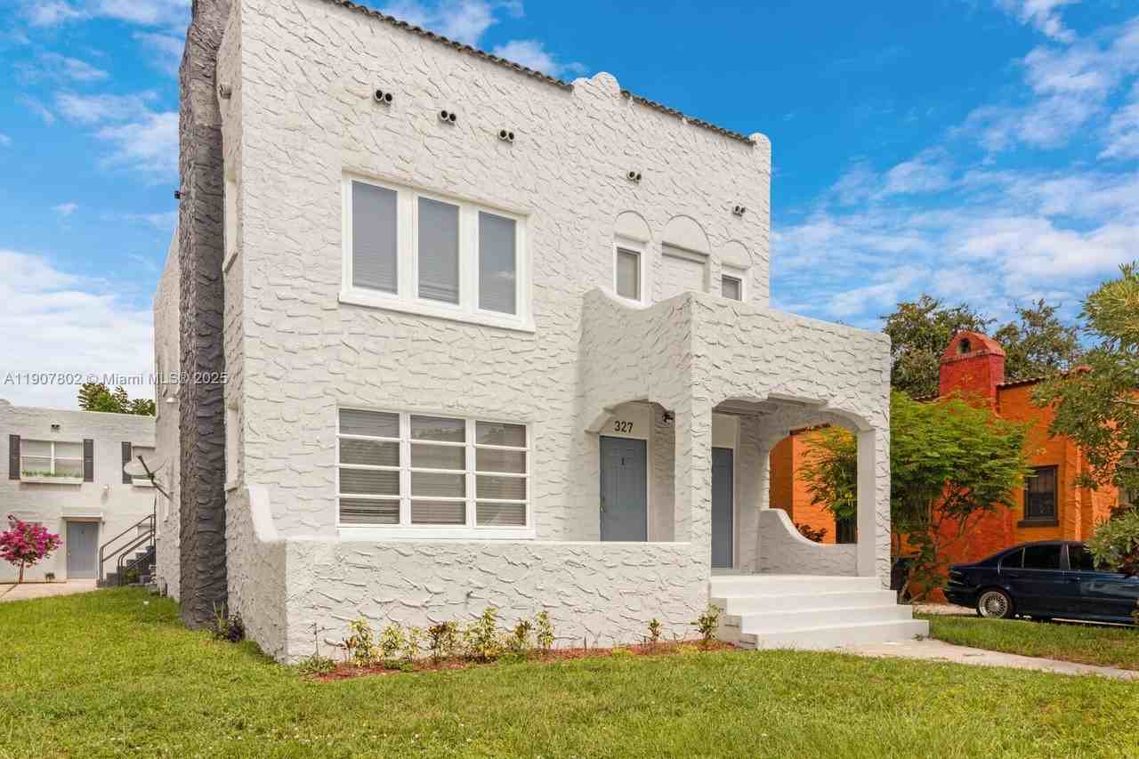 327 Southwest 20th Street #327-3