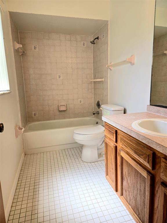 611 Cotulla Drive #611 - Photo 3 of 16