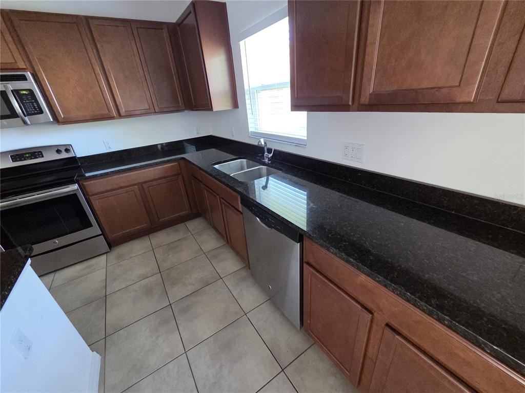 2270 Sheboygan Pl #2270 - Photo 5 of 28