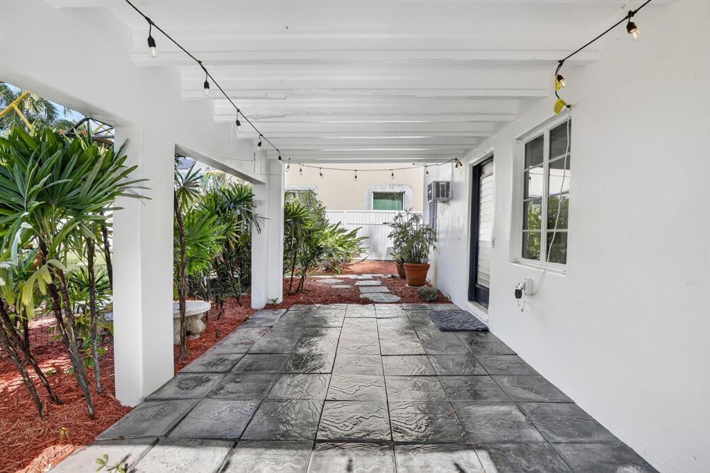 501 Sw 5th St #501-13 - Photo 5 of 45