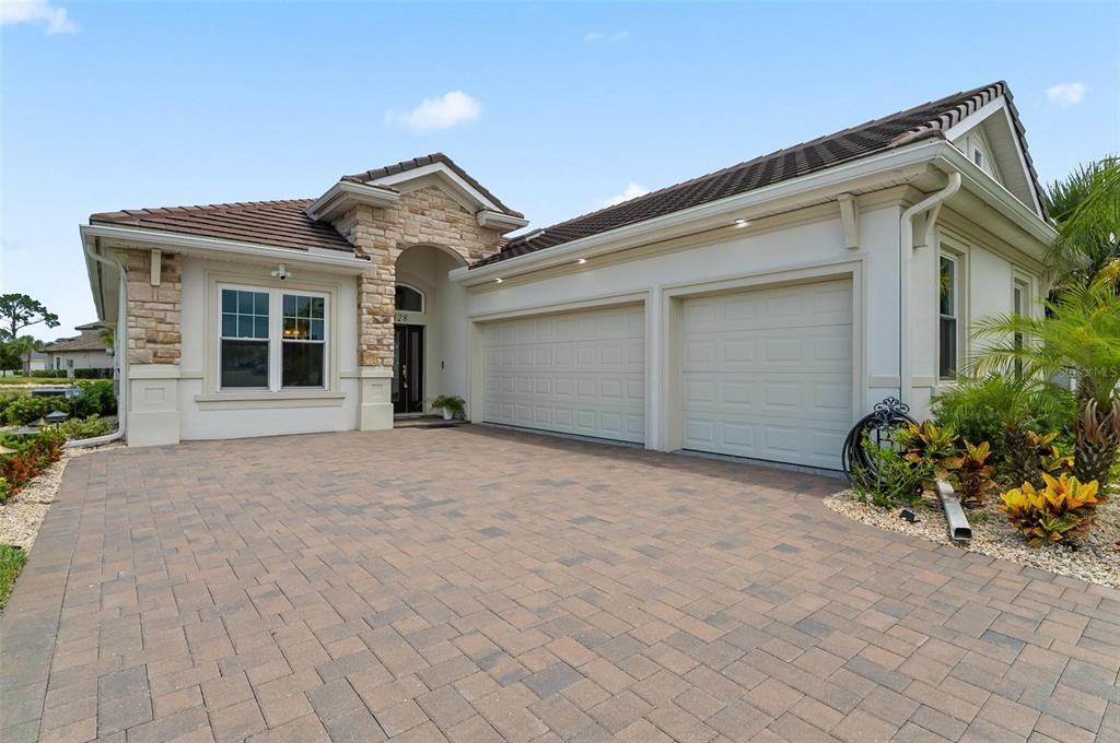 128 Del Palma Drive #128