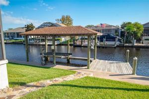 featured image of 20 Coconut Court #20