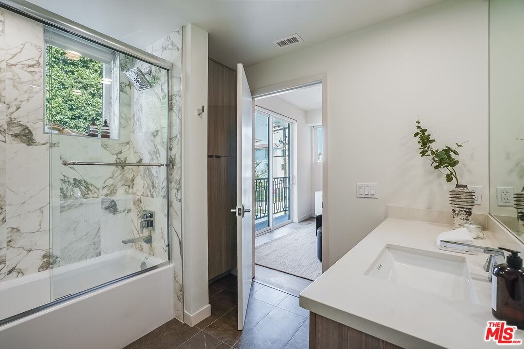 1101 S Bedford St #1101-301 - Photo 2 of 22