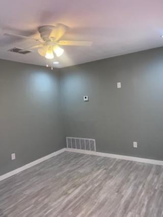 1358 Oak Park #1358 - Photo 2 of 17