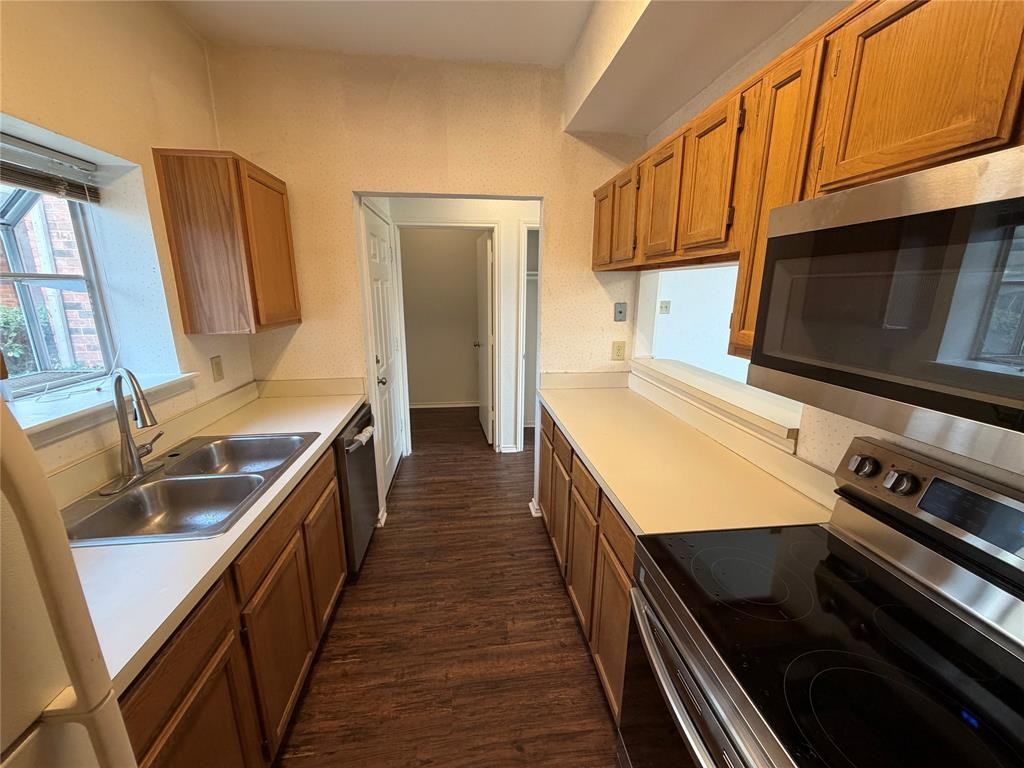 2507 Peargrove Cir #2507 - Photo 3 of 37