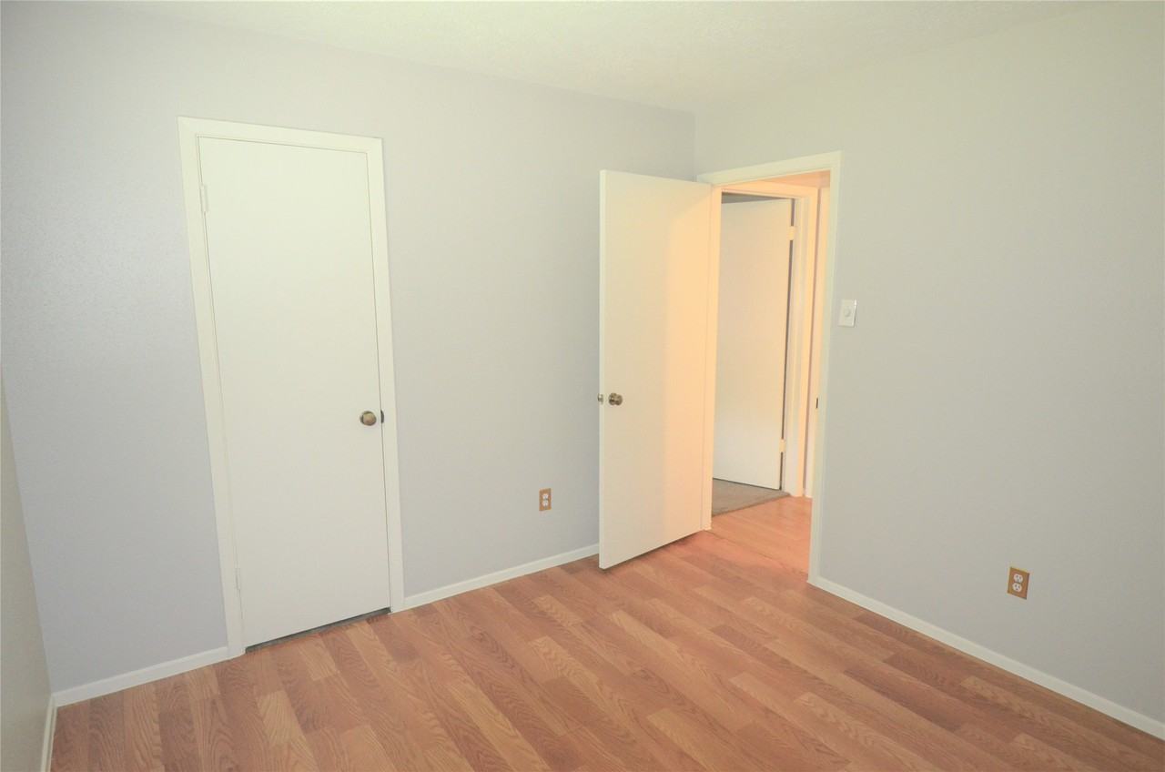 24006 Merry Oaks Dr #24006 - Photo 7 of 20