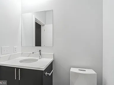 2417 N 7th St #A - Photo 3 of 9