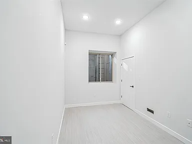 2417 N 7th St #A - Photo 6 of 9