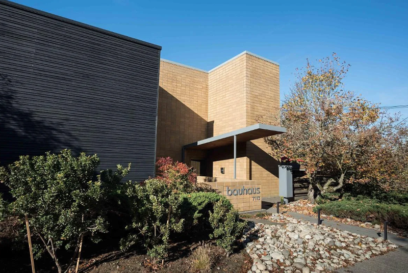 7113 California Avenue Southwest #101