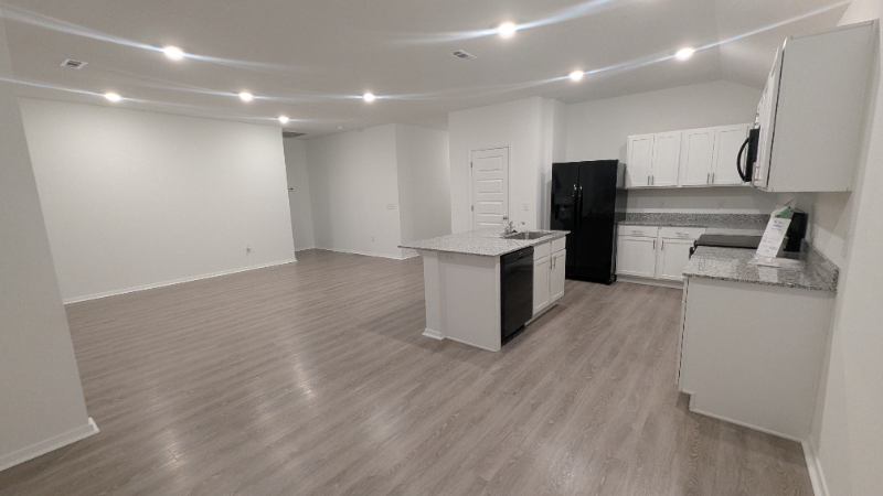 1405 E Latium St - Photo 4 of 23