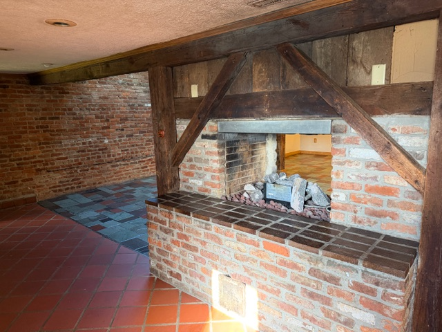 1906 S Pennsylvania Ave - Photo 5 of 18